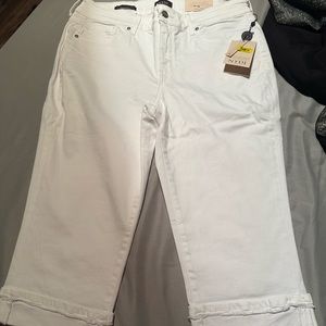 White womens capris